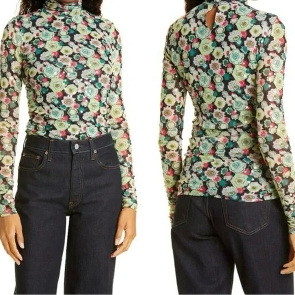 Green Abstract Ruched Long Sleeve - Picture 4 of 17